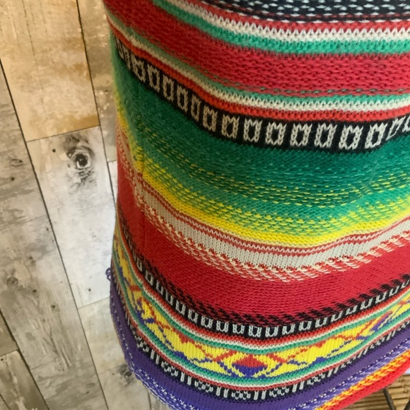 Lauren by Ralph Lauren colorful sweater. Size M - Picture 4 of 5